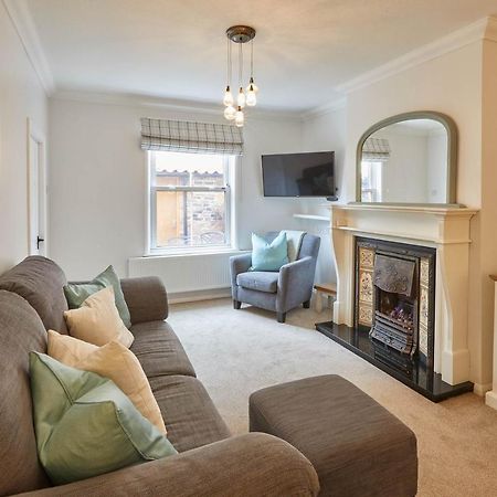 Host & Stay - Adventure House Whitby Eksteriør billede