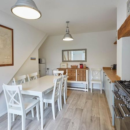 Host & Stay - Adventure House Whitby Eksteriør billede