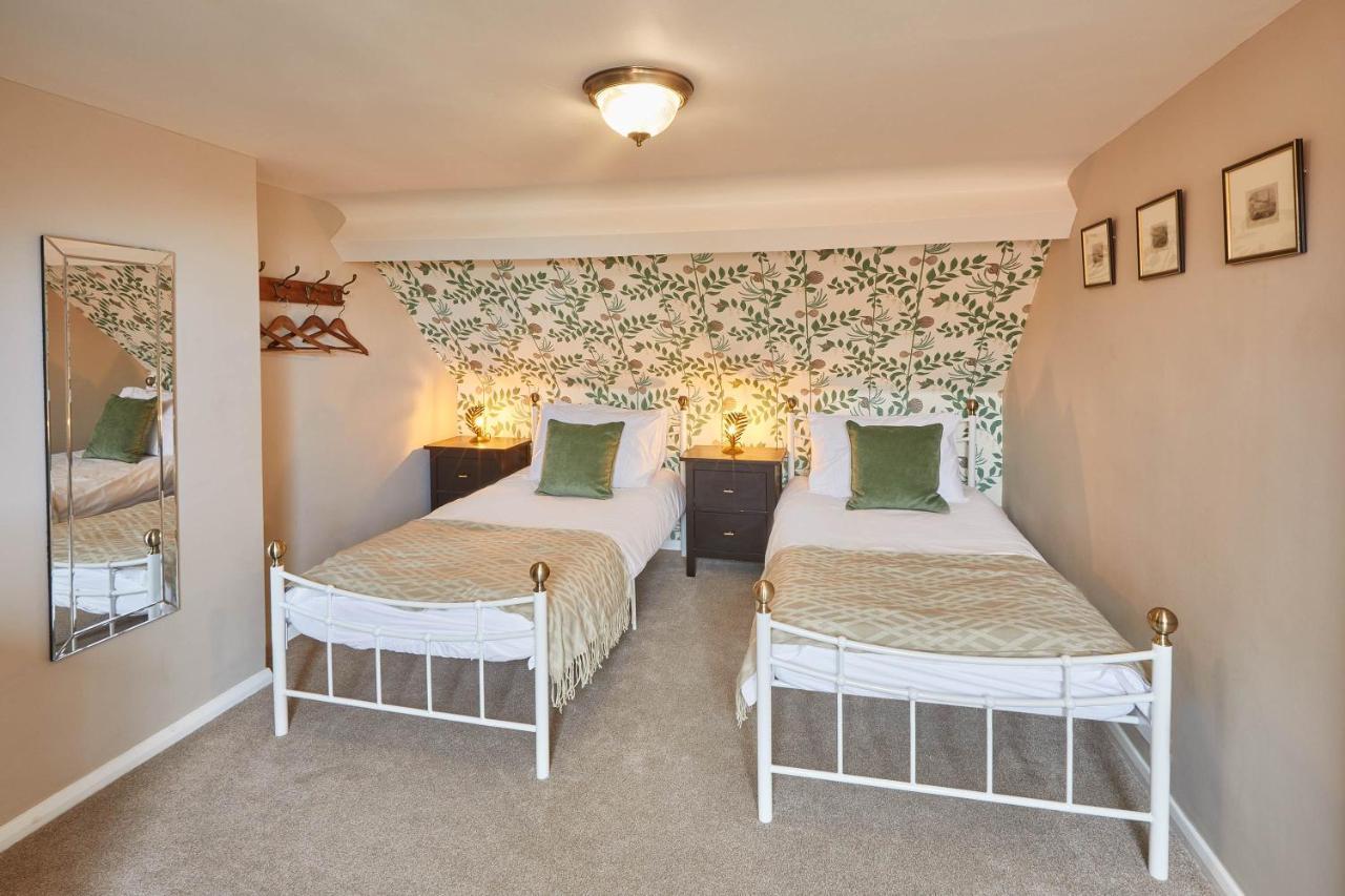 Host & Stay - Adventure House Whitby Eksteriør billede