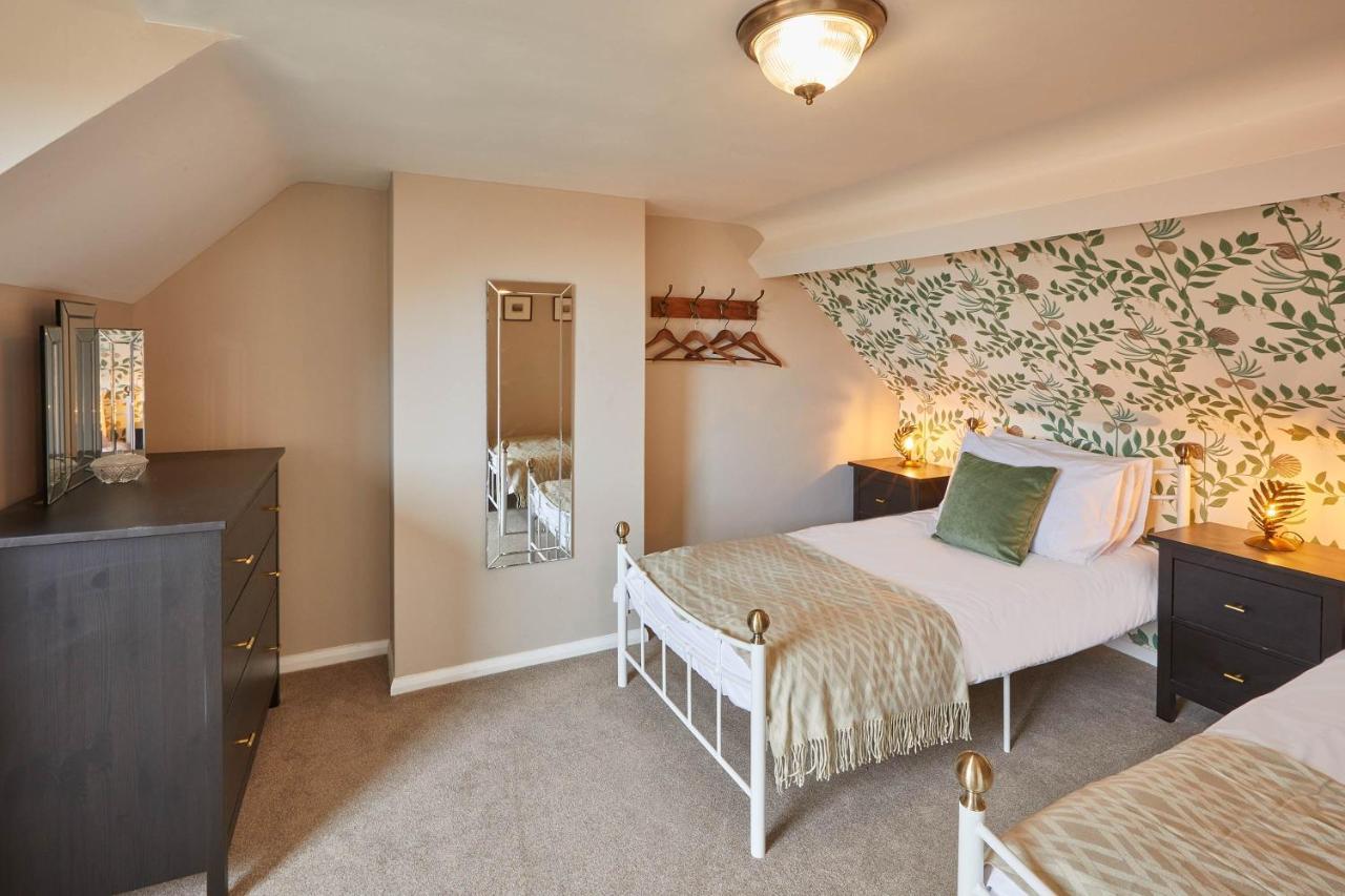 Host & Stay - Adventure House Whitby Eksteriør billede